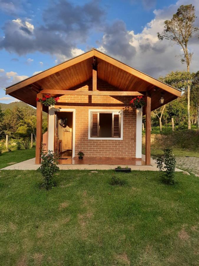 Encanto Das Rosas Santo Antônio do Pinhal Eksteriør billede